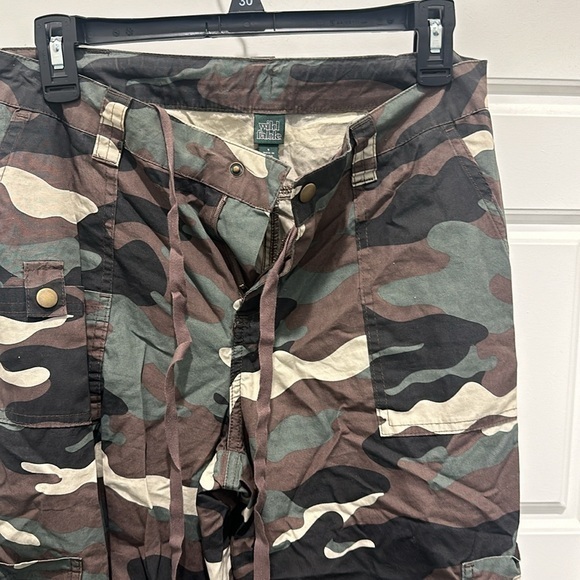 cameo a new day cargo pants size small - Picture 3 of 3